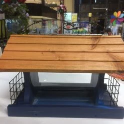 Woodlink Deluxe Ranch Bird Feeder Birding