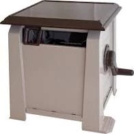 Pandy's Garden Center Hideaway Hose Reel